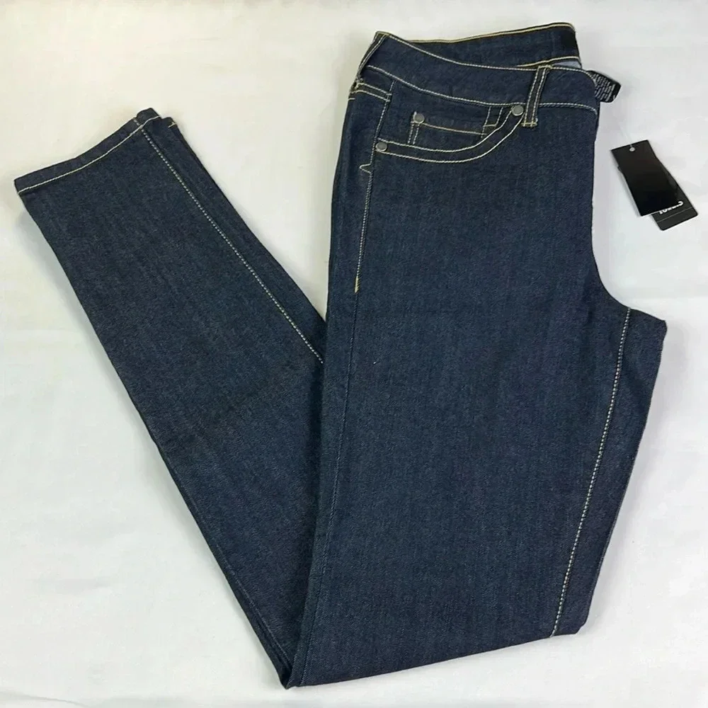 Torrid‎ New Women’s 10 Tall Dark Wash Skinny Pockets Slightly Stretchy Jean